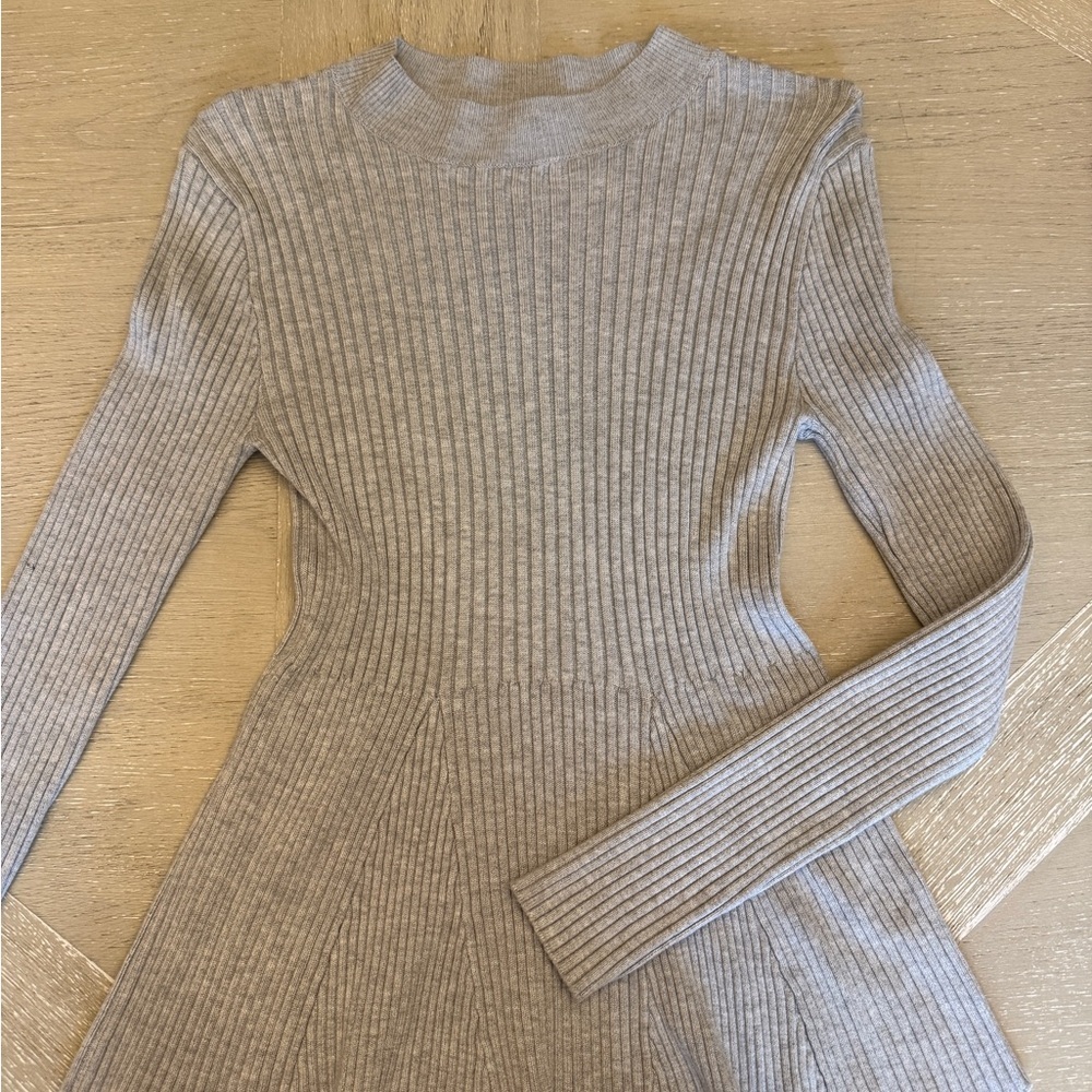 Lulu's Gray Long Sleeve Ribbed Sweater